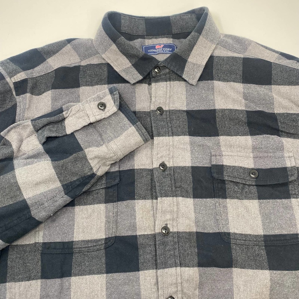 Vineyard Vines 2XL Black Gray Plaid Long Sleeve Button Down Heavy Thick Flannel‎